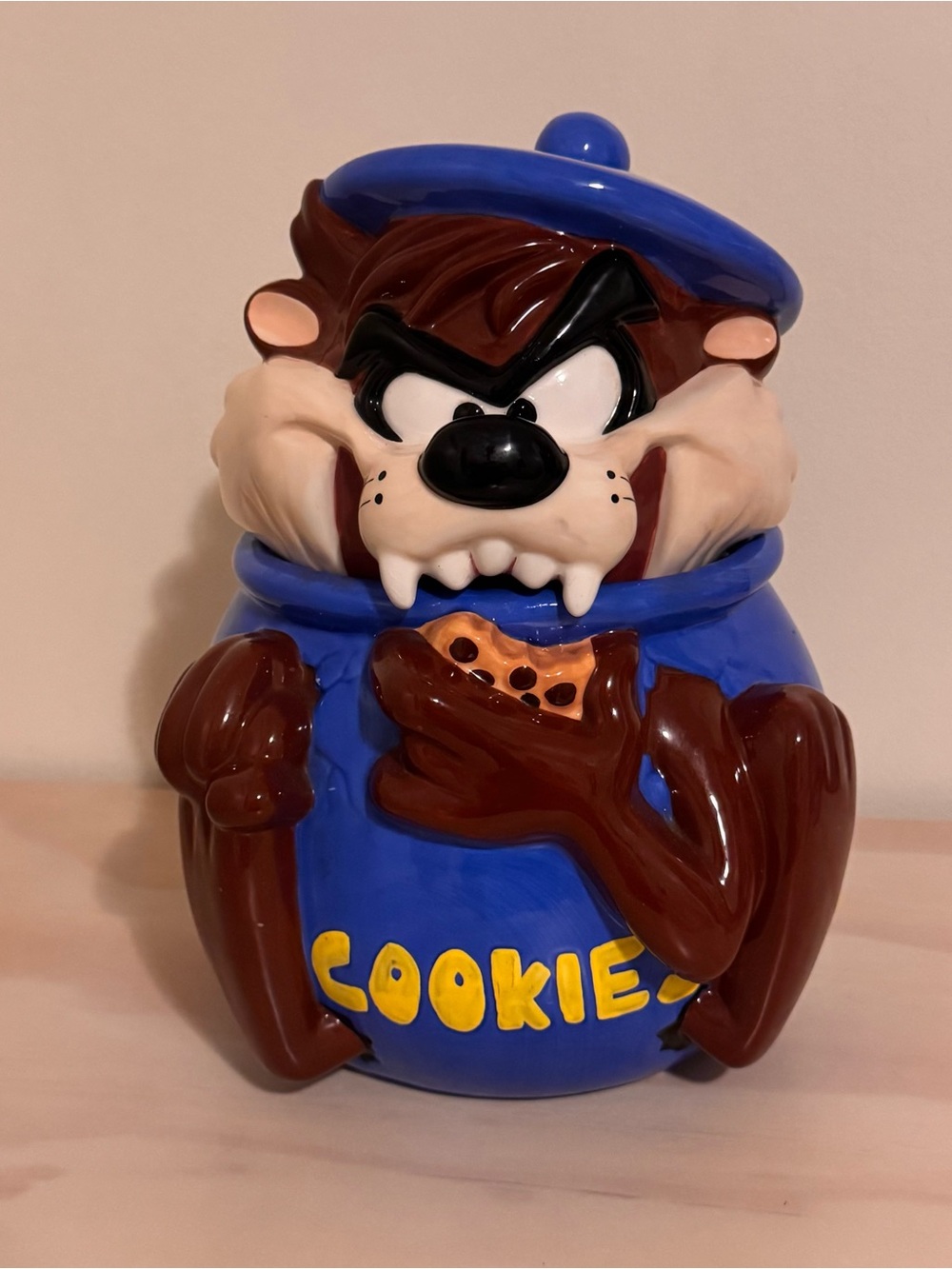 Vintage 1997 Tax Tasmanian Devil Ceramic Cookie Jar Glossy Vibrant Warner Bros